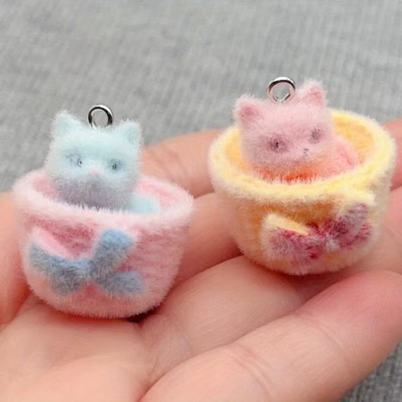 4pcs 3D plush resin cat pendan - огляд і ціна Resin Art Box