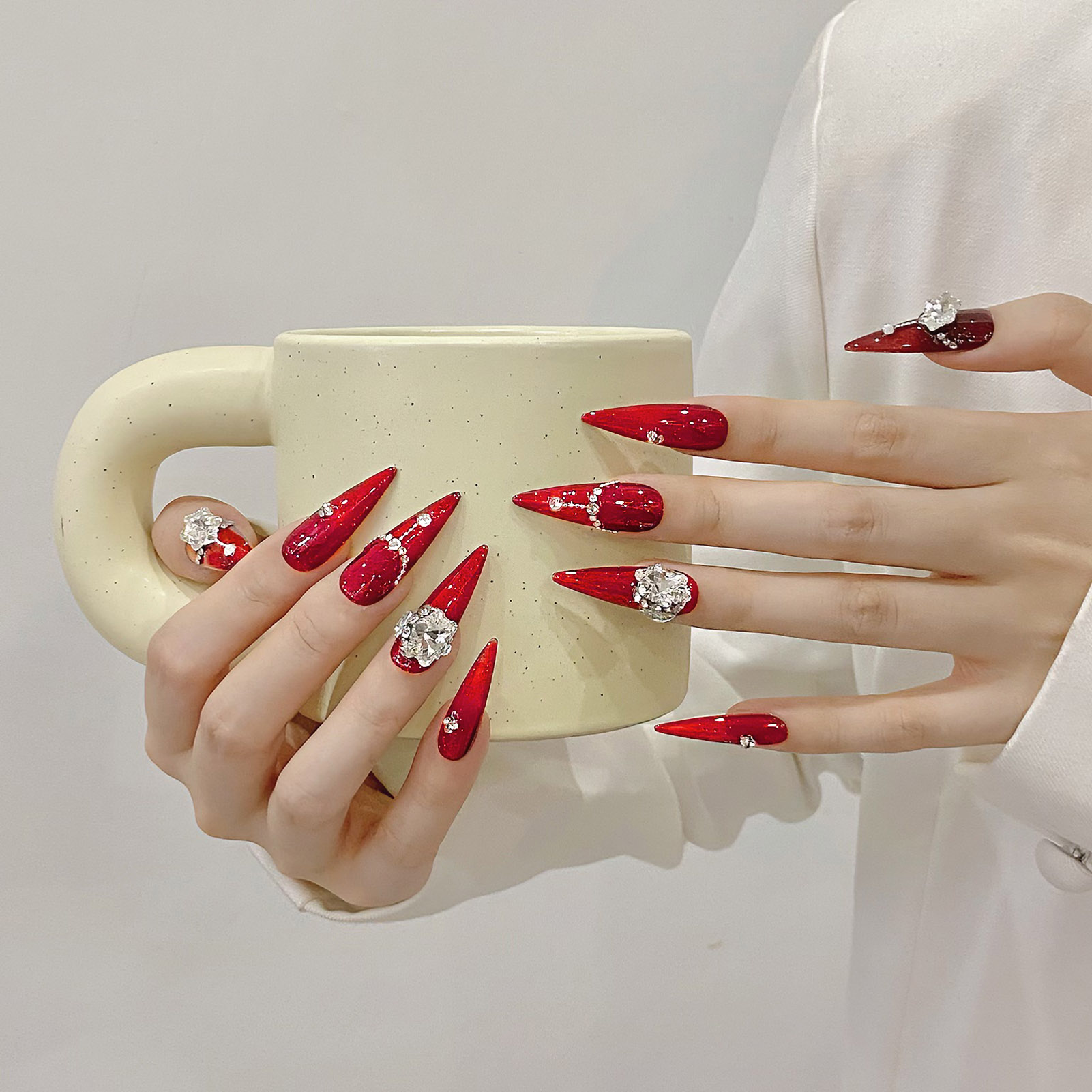 10pcs Handmade Red False Nails - огляд і ціна Resin Art Flowers
