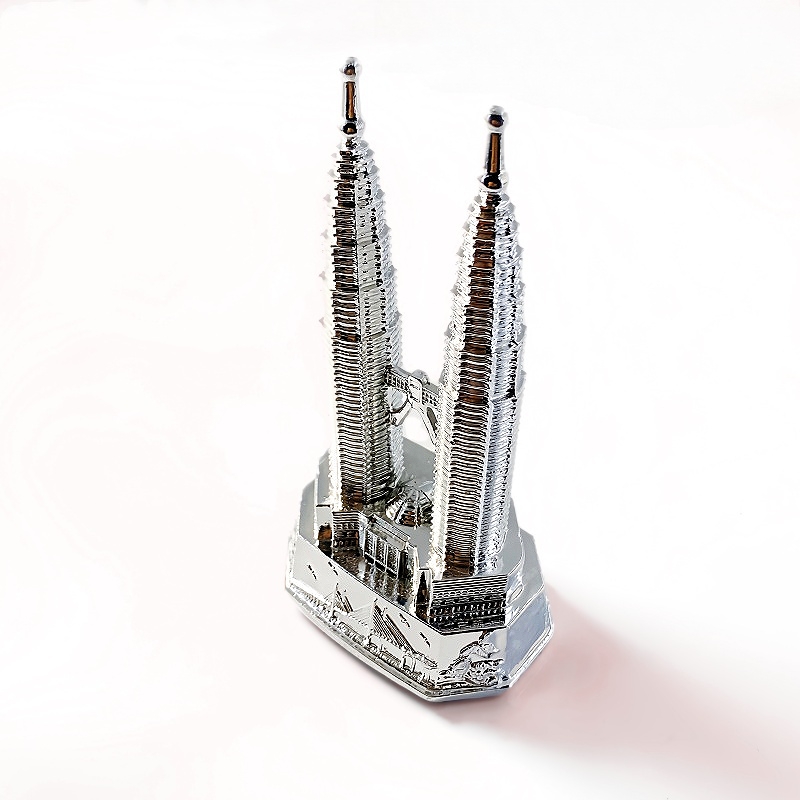 Malaysia Souvenirs Kuala Lumpu - огляд і ціна Resin Art Bottle