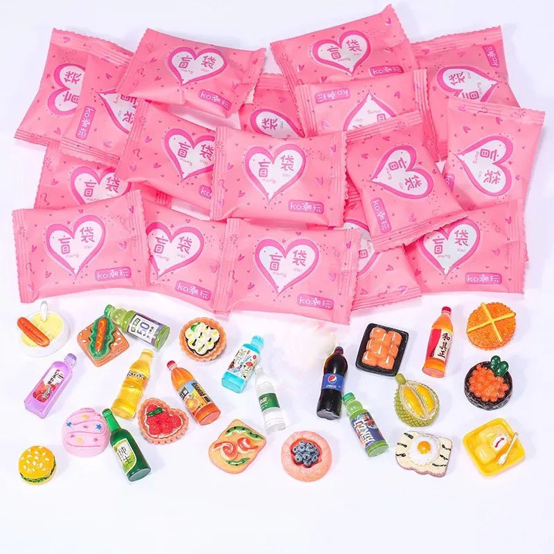 -Random Style Bag Miniature Fo - огляд і ціна Resin Art Bottle